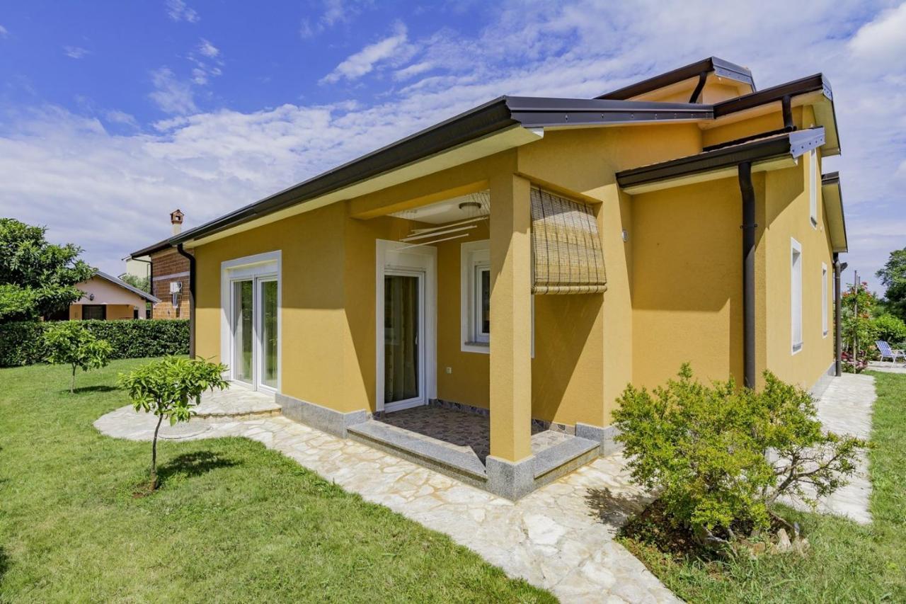 Bozica House With Apartment Umag Exterior foto